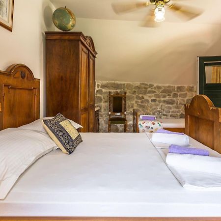 Mini Stone House Villa Omiš Kültér fotó